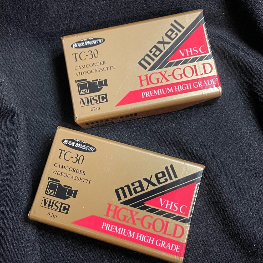 Maxell Gold Camcorder Videocassettes TC-30 HGX-GOLD (x2)